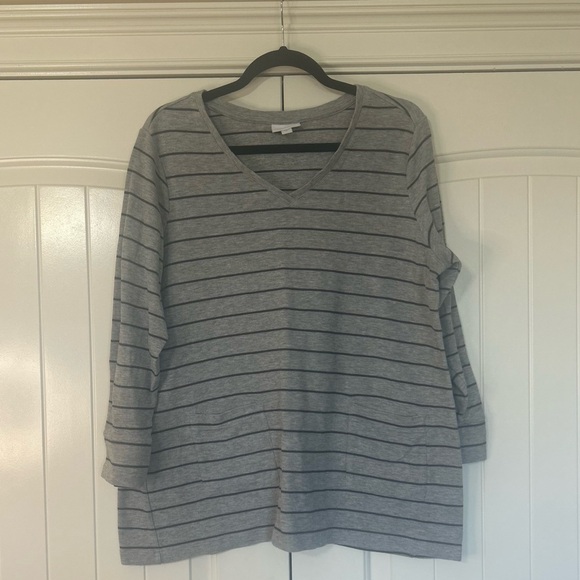 J Jill Gray/Dark Gray Striped VNeck Top. Size XL. Stripes. - Picture 1 of 8